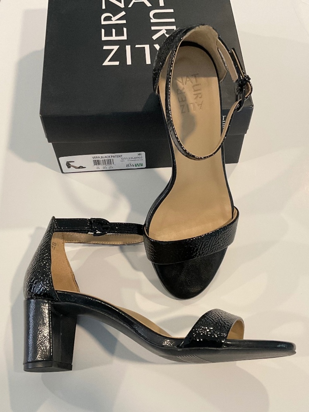 NATURALIZER Vera Black Patent Leather Size 8.5 Wide NEW IN BOX